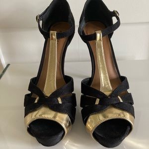 T-strap Suede Sandals Black/Gold